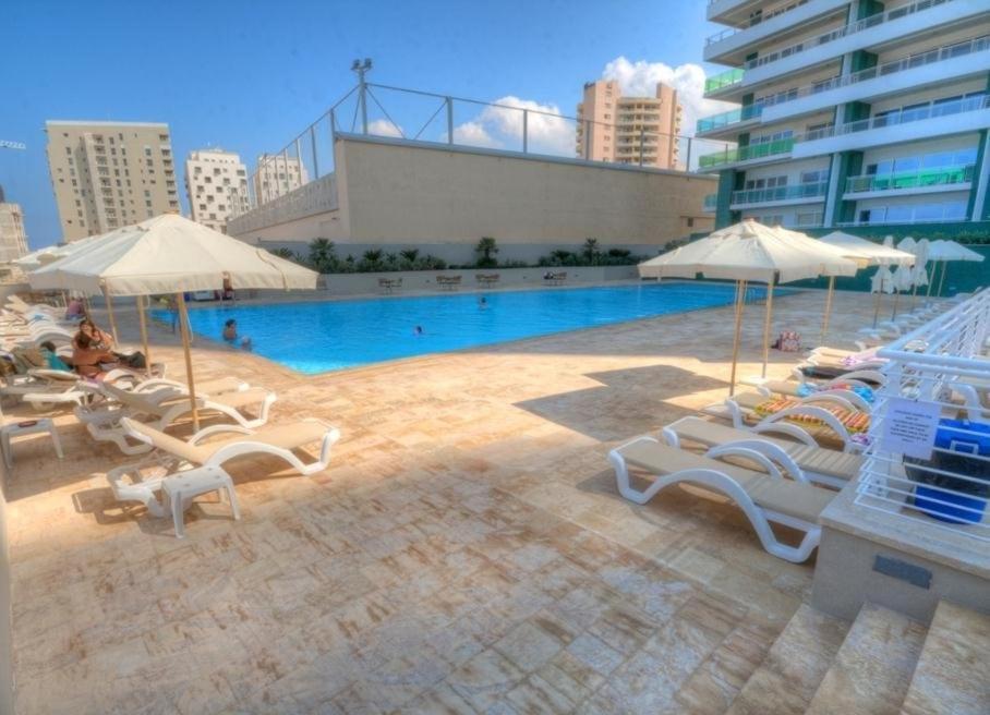 Seafront Luxury Apartment With Pool Sliema Bagian luar foto